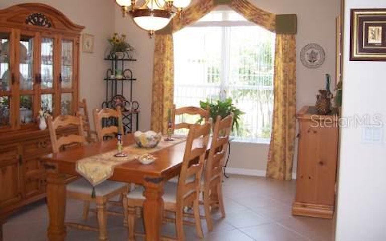 Photo 3 of 8 - 24 Fairmont Ln, Palm Coast, FL 32137