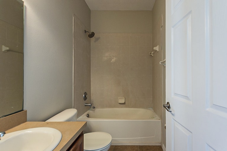 Photo 12 of 20 - 1157 Maplebrook Dr, Lake Alfred, FL 33850