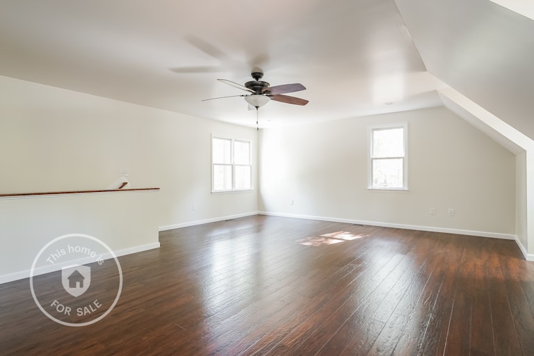 Photo 14 of 25 - 1405 Walking Trl, Fuquay Varina, NC 27526
