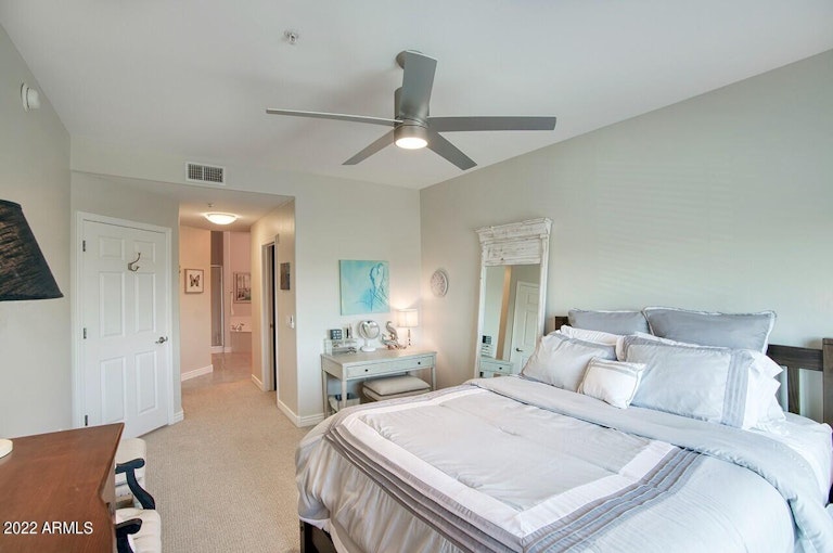 Photo 13 of 32 - 5450 E Deer Valley Dr #3014, Phoenix, AZ 85054