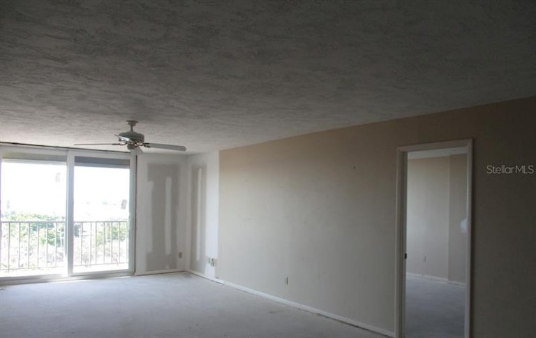 Photo 3 of 14 - 101 S Gulfstream Ave #7H, Sarasota, FL 34236