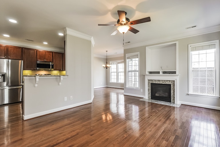 Photo 10 of 25 - 135 Florians Dr, Holly Springs, NC 27540