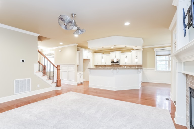Photo 11 of 25 - 4105 Field Oak Dr, Wake Forest, NC 27587