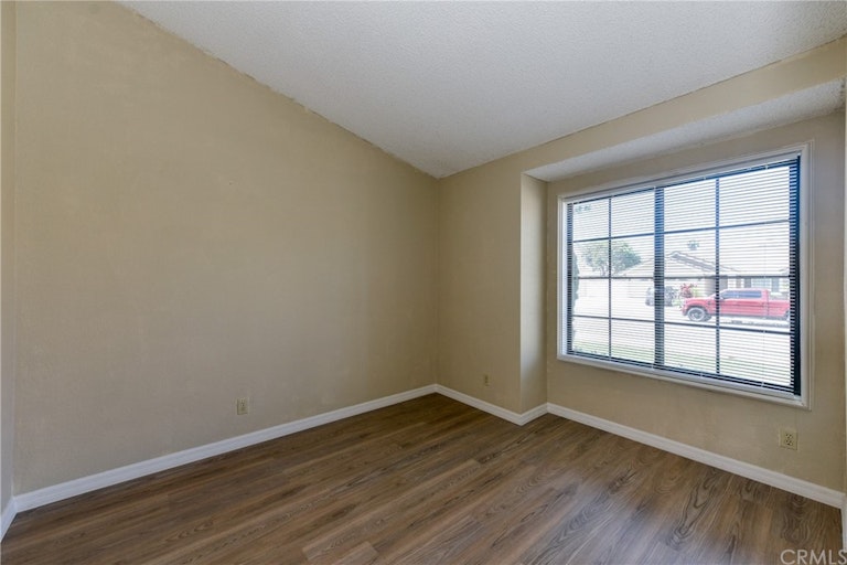 Photo 35 of 46 - 184 Cannon Rd, Riverside, CA 92506