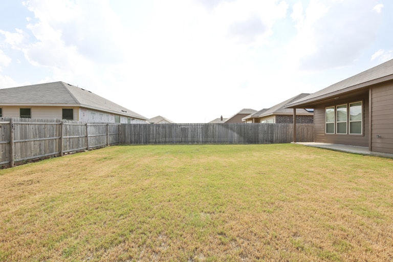 Photo 25 of 25 - 1108 Doe Meadow Dr, Burleson, TX 76028