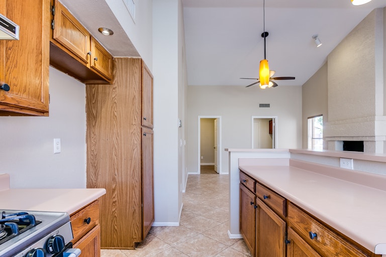 Photo 10 of 36 - 6020 W Grandview Rd, Glendale, AZ 85306