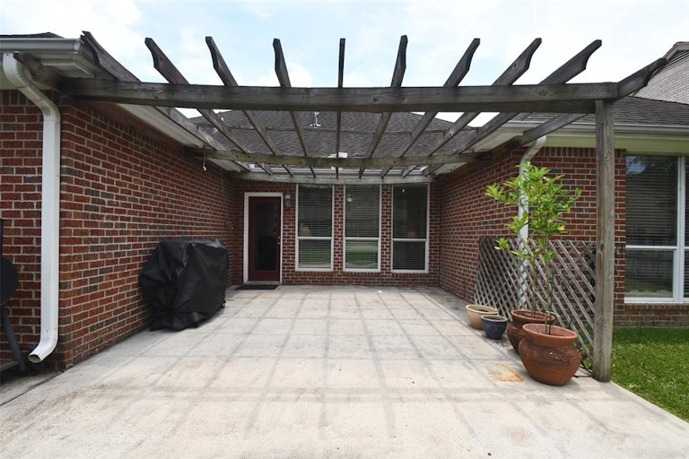 Photo 31 of 34 - 7702 Flax Dr, Houston, TX 77071