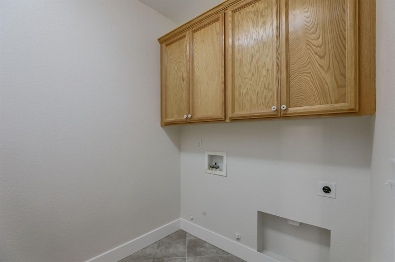Photo 31 of 39 - 1175 Bronco Dr, Plumas Lake, CA 95961