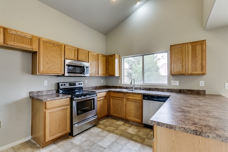 Photo 3 of 36 - 8539 W Sheridan St, Phoenix, AZ 85037