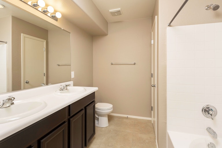 Photo 8 of 11 - 1797 W Half Moon Cir, Queen Creek, AZ 85142
