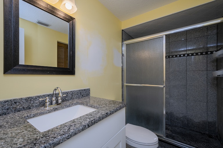 Photo 30 of 37 - 3909 Rosedale Dr, Brandon, FL 33511
