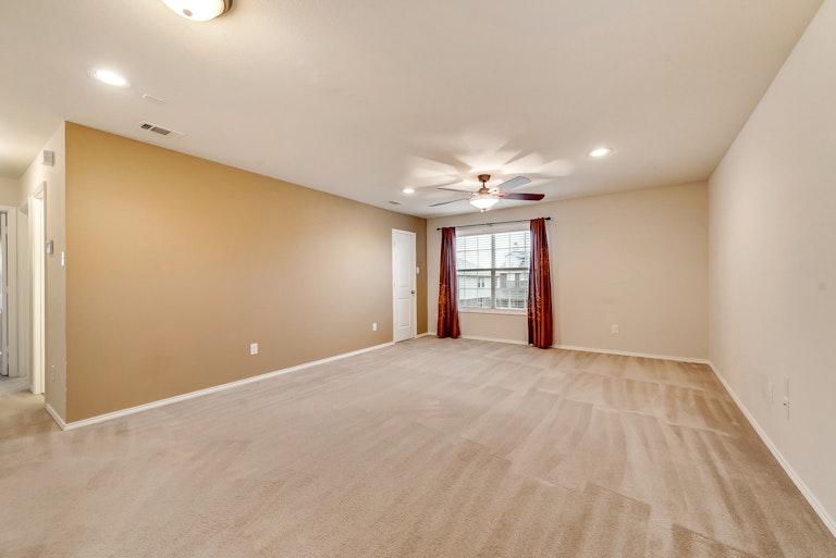 Photo 16 of 27 - 8520 Cumberland Gap Dr, Fort Worth, TX 76244