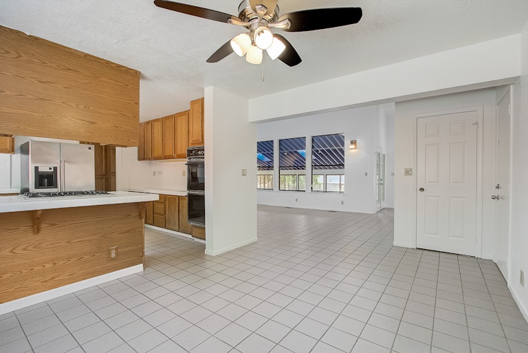 Photo 14 of 36 - 4232 Empire Way, Carmichael, CA 95608