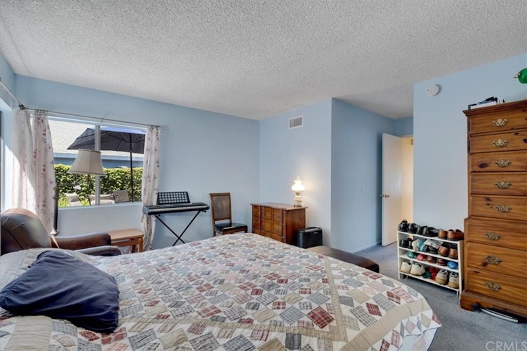 Photo 15 of 27 - 29292 Edgewood Rd, San Juan Capistrano, CA 92675
