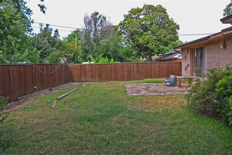 Photo 15 of 15 - 3216 Damascus Way, Dallas, TX 75234