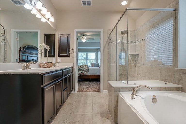Photo 15 of 24 - 8728 Stackstone, Schertz, TX 78154