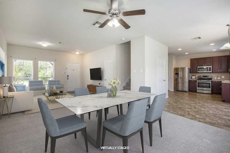 Photo 2 of 17 - 4930 Hackamore Brook Ct, Katy, TX 77449