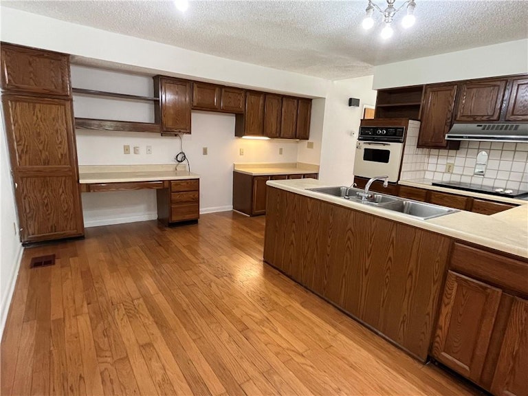 Photo 11 of 23 - 4491 Cedar Park Dr, Stone Mountain, GA 30083