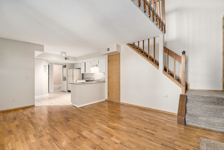 Photo 6 of 13 - 919 S Dawson Way #11, Aurora, CO 80012