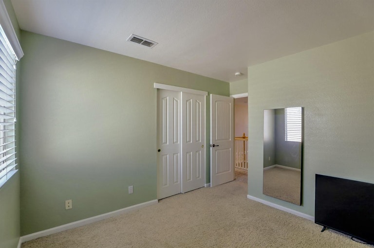 Photo 34 of 54 - 5071 Tuckerman Way, Sacramento, CA 95835