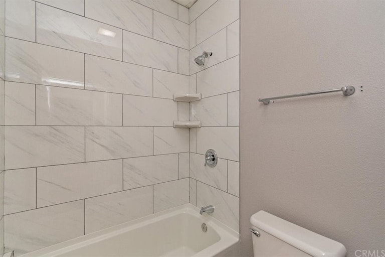 Photo 17 of 42 - 4974 Beatty Dr, Riverside, CA 92504
