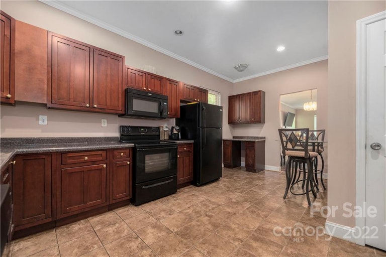 Photo 8 of 32 - 3617 Tuckaseegee Rd, Charlotte, NC 28208