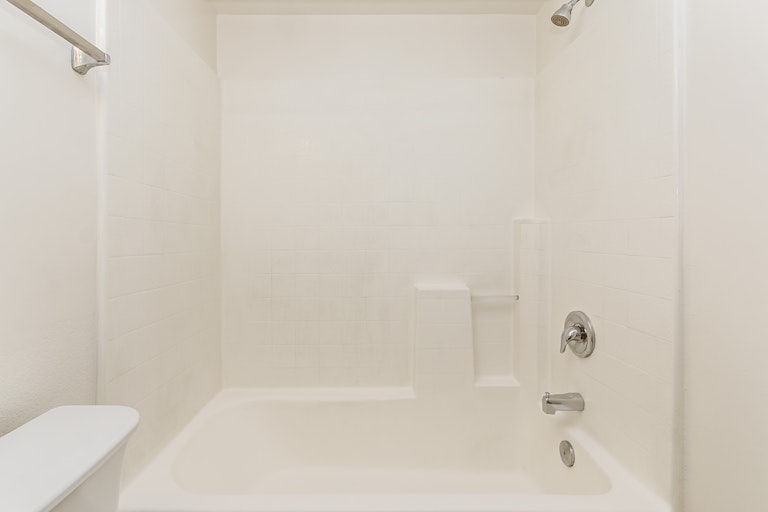 Photo 15 of 36 - 8539 W Sheridan St, Phoenix, AZ 85037