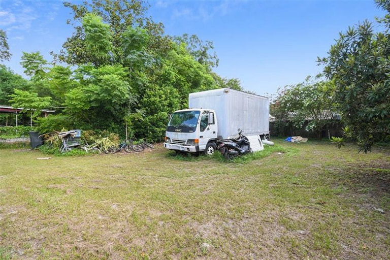 Photo 28 of 37 - 1407 E 143rd Ave, Tampa, FL 33613