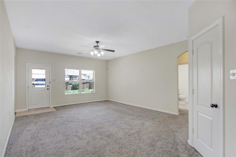 Photo 11 of 20 - 21607 Tatton Crest Ct, Spring, TX 77388