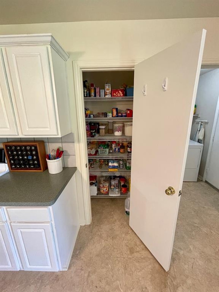 Photo 17 of 45 - 16107 Mesa Blvd, Humble, TX 77396