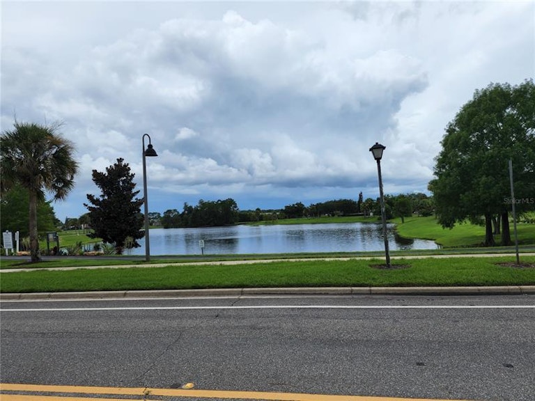 Photo 9 of 33 - 889 River Boat Cir, Orlando, FL 32828