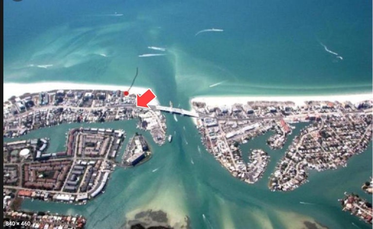 Photo 3 of 26 - 117 127th Ave, Treasure Island, FL 33706