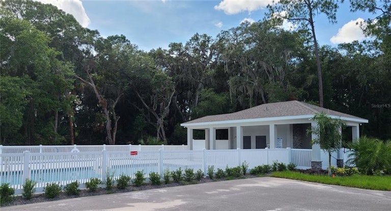Photo 4 of 6 - 10952 Brightleaf Ct, Riverview, FL 33569