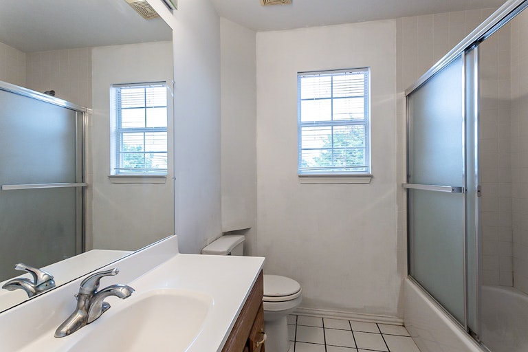 Photo 34 of 41 - 2501 Kelsey Dr, Plano, TX 75075