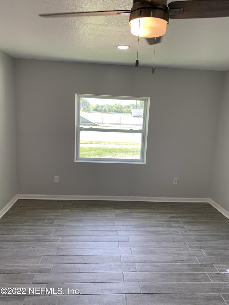 Photo 21 of 40 - 1821 Melson Ave, Jacksonville, FL 32254