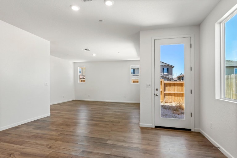 Photo 20 of 45 - 4901 Bufflehead Ln, Rocklin, CA 95677
