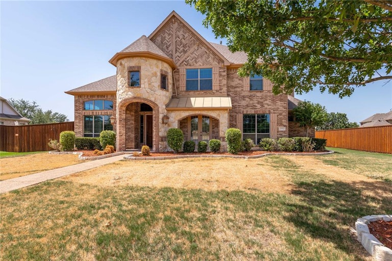 Photo 1 of 29 - 381 Vista Park Dr, Sunnyvale, TX 75182