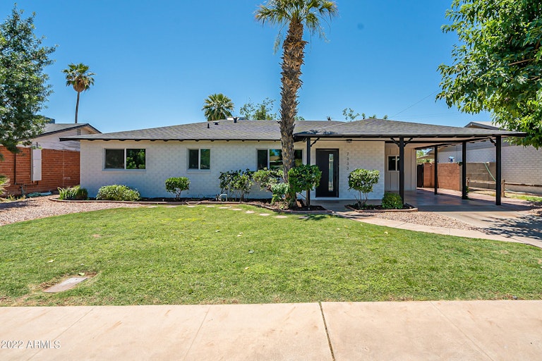 Photo 1 of 24 - 7333 E Palm Ln, Scottsdale, AZ 85257