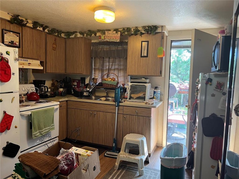 Photo 2 of 56 - 8801 N Brooks St, Tampa, FL 33604