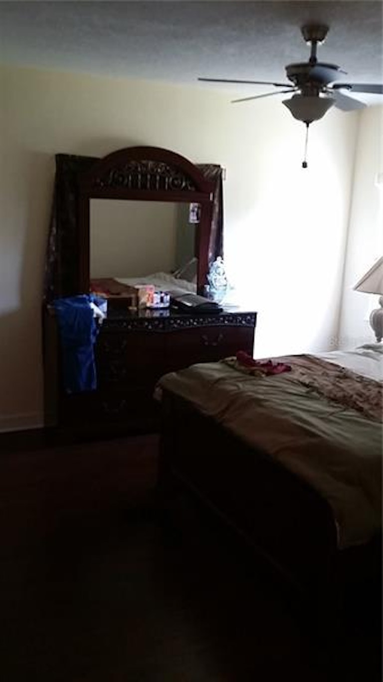 Photo 12 of 19 - 2608 W Columbus Dr, Tampa, FL 33607
