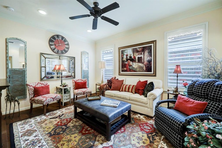 Photo 5 of 36 - 1518 Pine Chase Dr, Houston, TX 77055