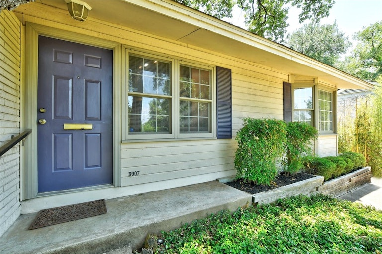 Photo 2 of 26 - 3007 Oakmont Blvd, Austin, TX 78703