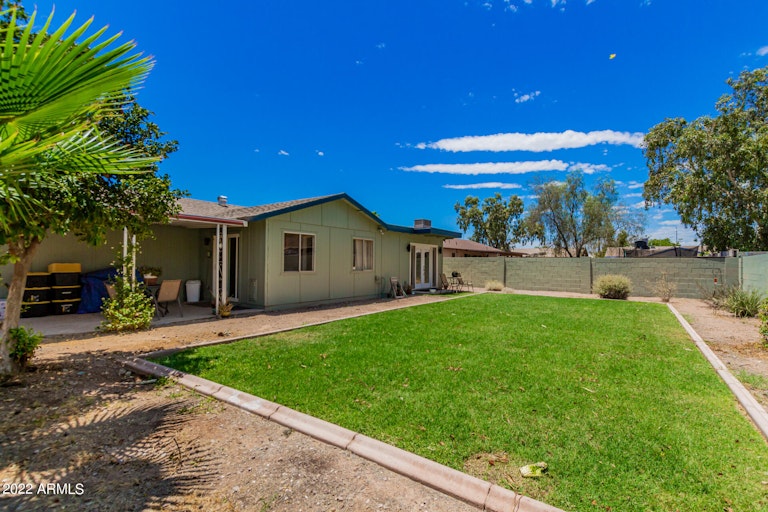 Photo 19 of 20 - 724 W Farmdale Ave, Mesa, AZ 85210
