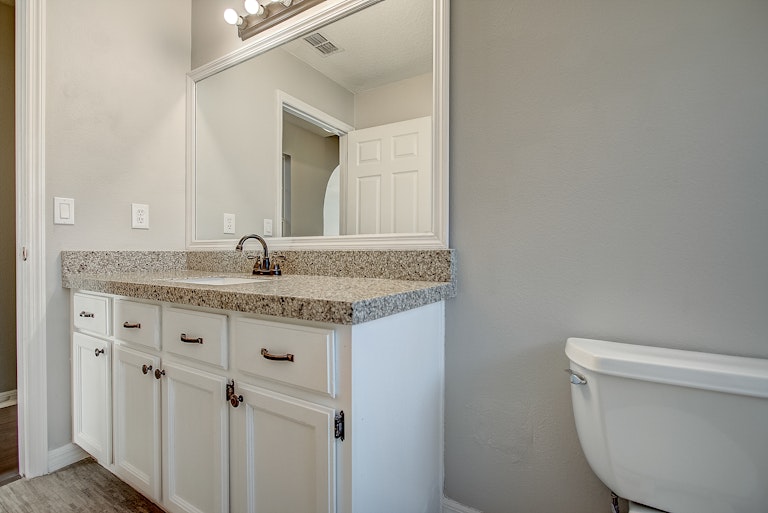 Photo 26 of 33 - 22 Moor Green Ct, Ocoee, FL 34761