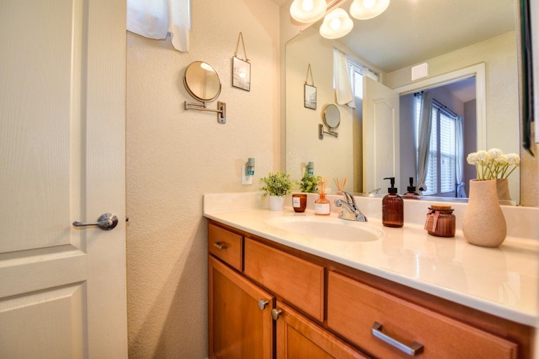 Photo 15 of 40 - 1000 Moon Cir #1026, Folsom, CA 95630