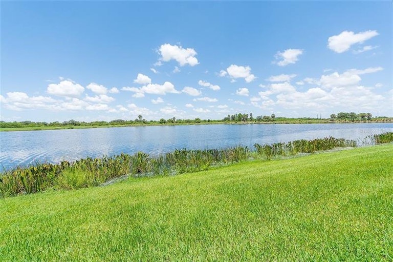 Photo 17 of 25 - 6515 Grand Estuary Trl #102, Bradenton, FL 34212