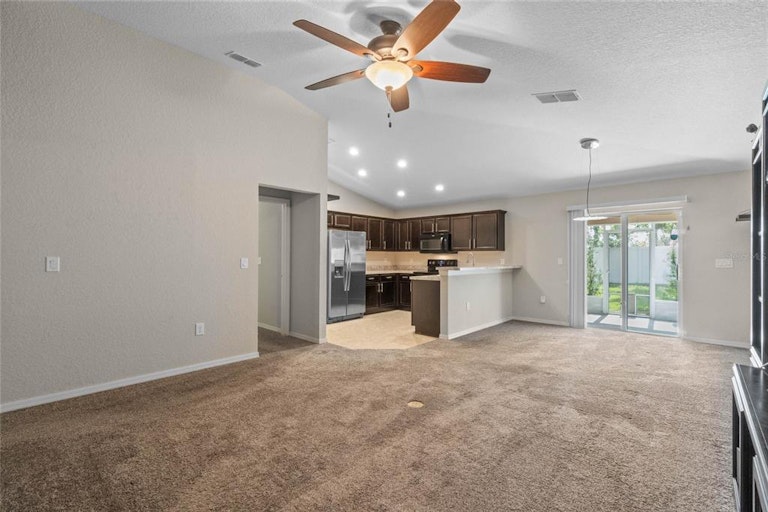 Photo 5 of 23 - 262 Sandestin Dr, Haines City, FL 33844