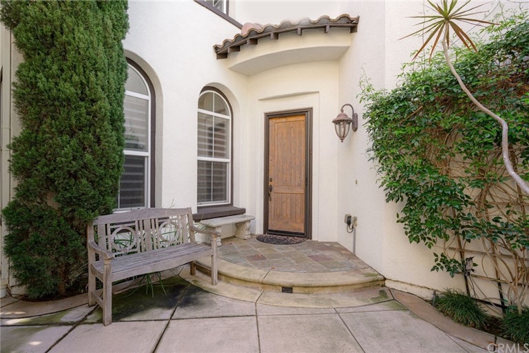 Photo 13 of 72 - 18692 Calera Ln, Huntington Beach, CA 92648