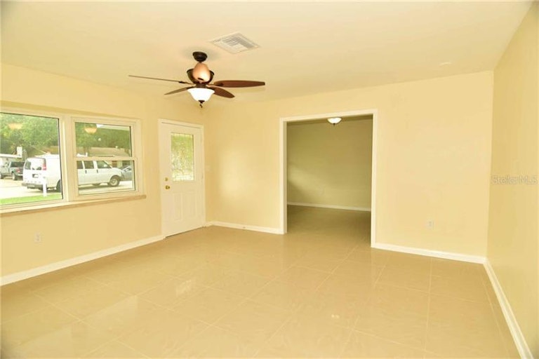 Photo 6 of 22 - 1608 Carroll St, Clearwater, FL 33755