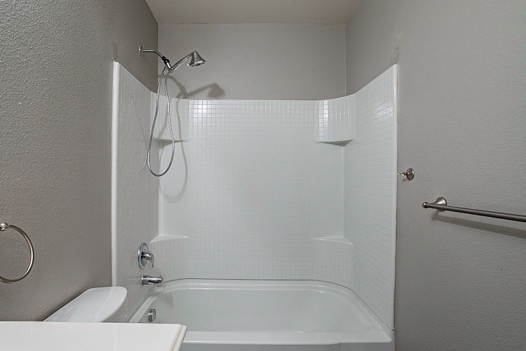 Photo 14 of 20 - 2029 Cone Flower Dr, Forney, TX 75126